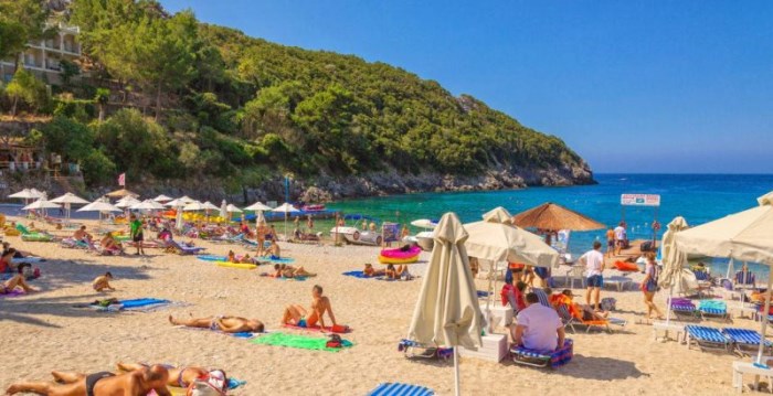 лучшие пляжи Корфу Палеокастрица, Греция